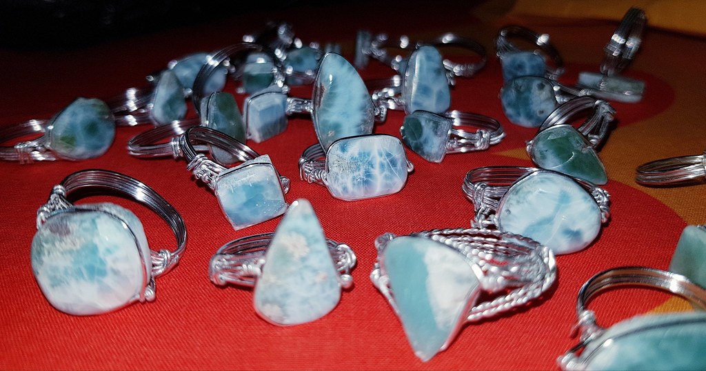 recherche du larimar
