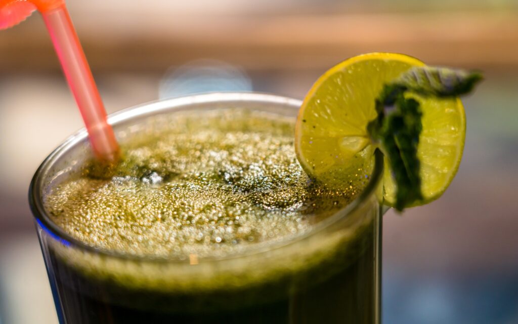 Refreshing cold lomon mint juice